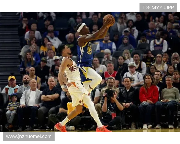 NBA赛季最新动态:詹姆斯伤愈复出,库里带队迎战勇士关键时刻